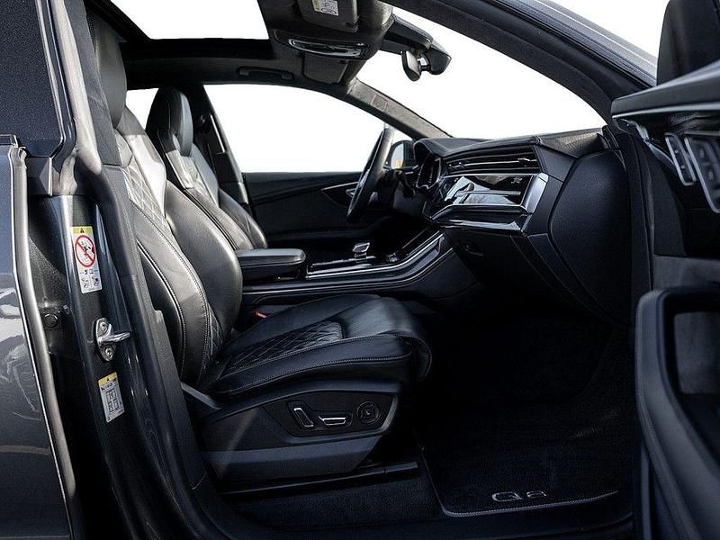 Gebraucht Audi Q8 Competition 286 PS (210 kW) 2023 Daytonagrau perleffekt SUV