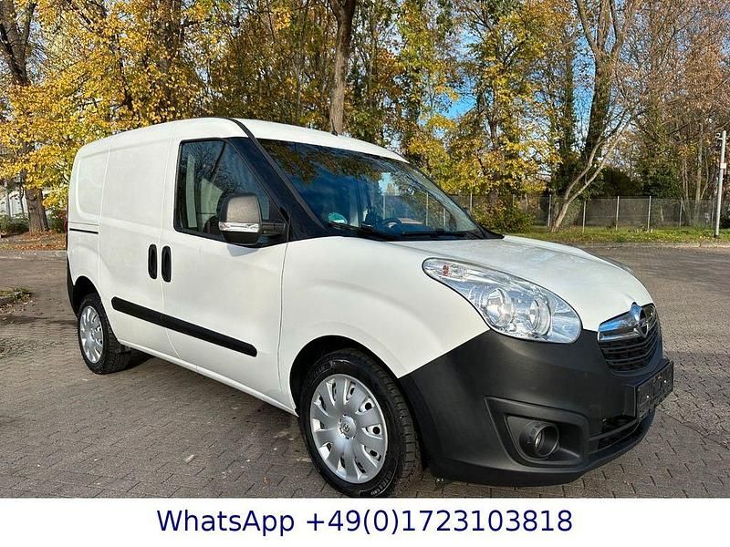 Second-hand Opel Combo 105 CP (77 kW) 2017 Alb Monovolum