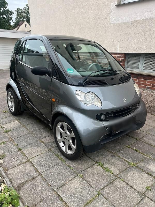 Grau Gebraucht 2006 Smart ForTwo Coupé Kleinwagen | 2.300 € (Fairer Preis) - Bild 1/4