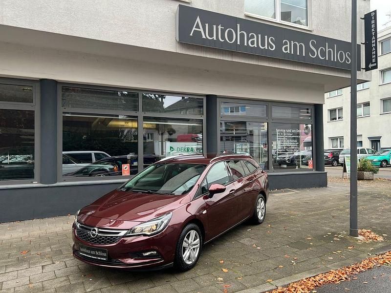 Gebraucht Opel Astra 125 PS (91 kW) 2018 Rot Limousine