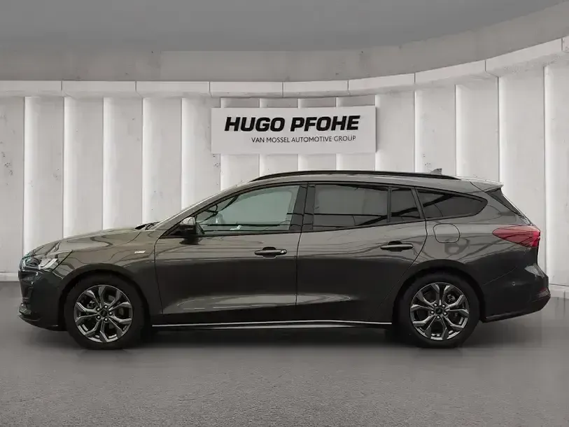 Gebraucht Ford Focus ST-Line X 116 PS (85 kW) 2024 Grau Limousine