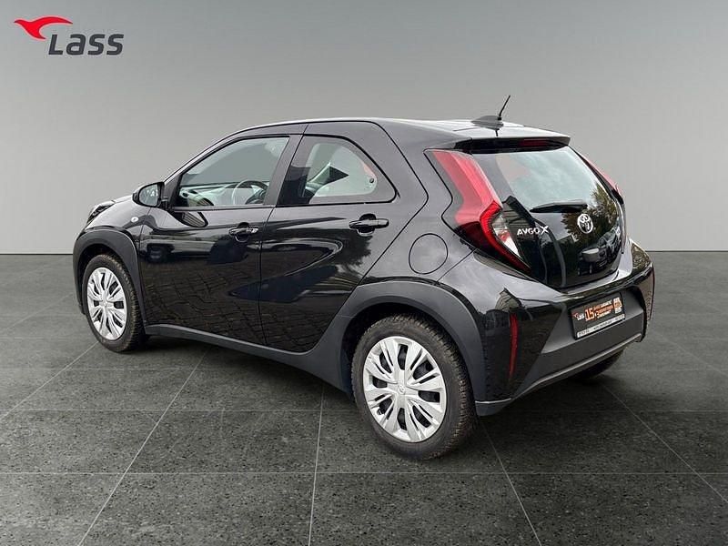 Gebraucht Toyota Aygo Play 72 PS (52 kW) 2023 Schwarz Kleinwagen