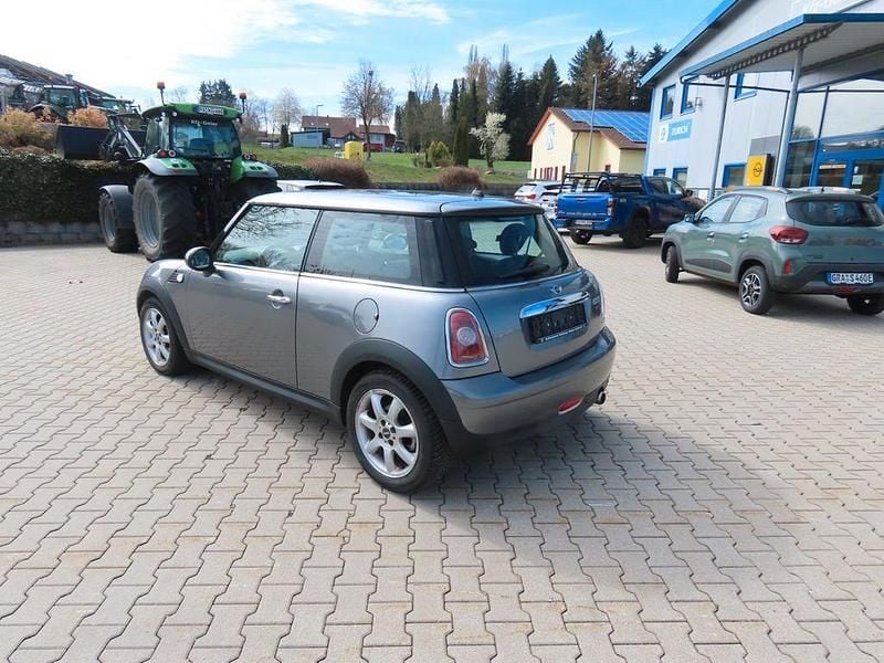 Usado Mini Cooper 122 HP (89 kW) 2010 Cinzento Citadino