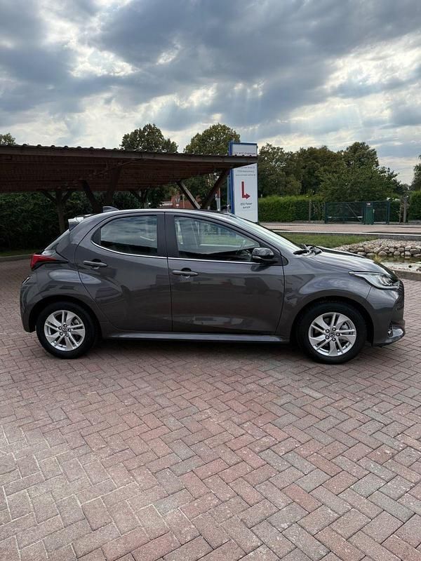 Gebraucht Mazda 2 92 PS (67 kW) 2022 Grau Kleinwagen