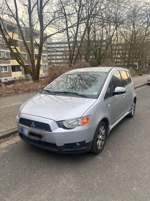 Silber Gebraucht 2012 Mitsubishi Colt Kleinwagen | 3.200 € (Guter Preis) - Bild 1/4