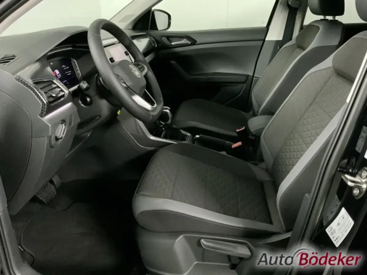 Gebraucht VW T-Cross Style 110 PS (80 kW) 2023 Deep black perleffekt SUV