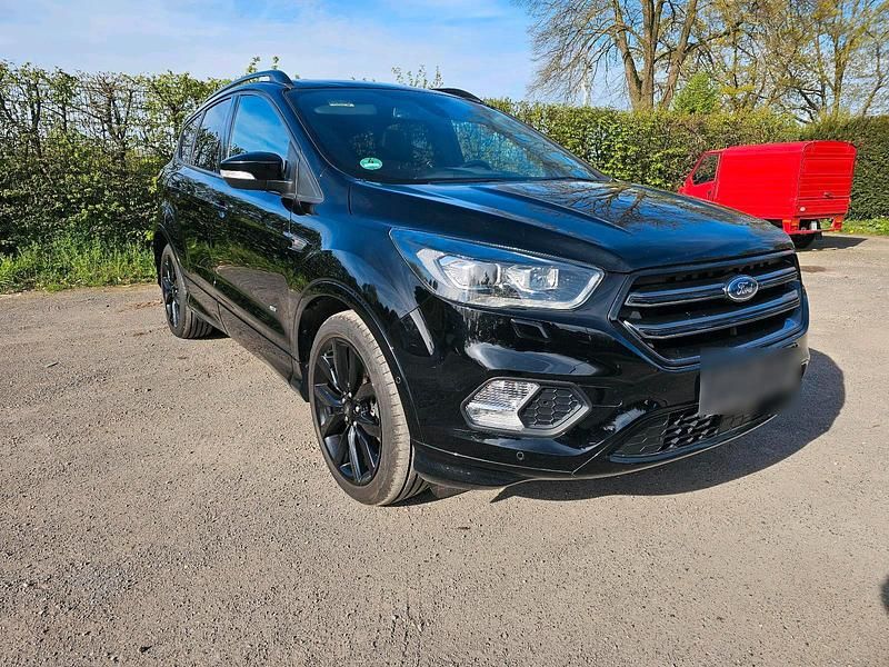 Gebraucht Ford Kuga ST-Line 244 PS (179 kW) 2018 Schwarz SUV