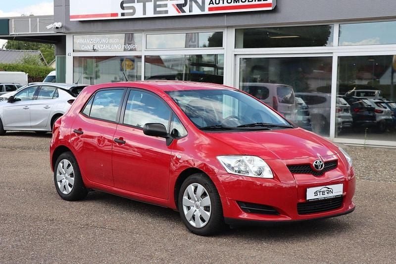 Super red 3 Gebraucht 2009 Toyota Auris Kleinwagen | 3.990 € (Guter Preis) - Bild 1/4