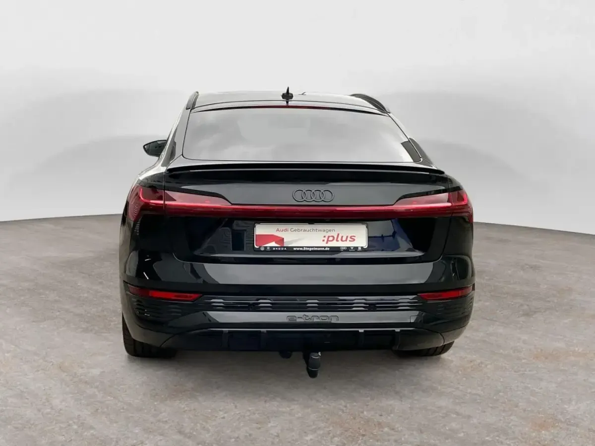 Gebraucht Audi Q8 Sportback e-tron S-Line 300 kW (408 PS) 2024 Mythosschwarz metallic SUV