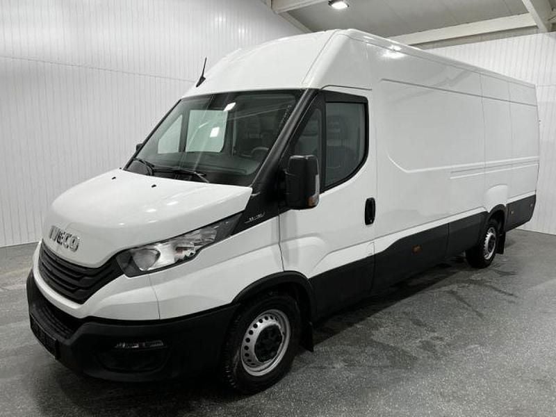 Gebraucht Iveco Daily 156 PS (114 kW) 2024 Weiss Van