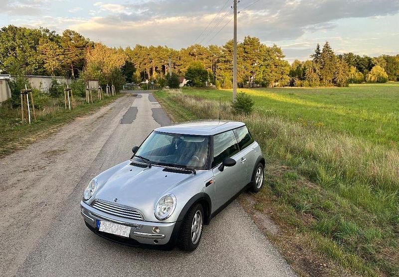 Usado Mini ONE 90 HP (66 kW) 2003 Cinzento Citadino