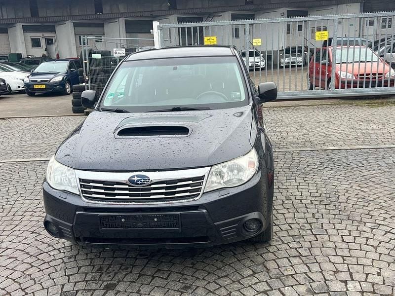 Gebraucht Subaru Forester Comfort 147 PS (108 kW) 2011 Grau SUV