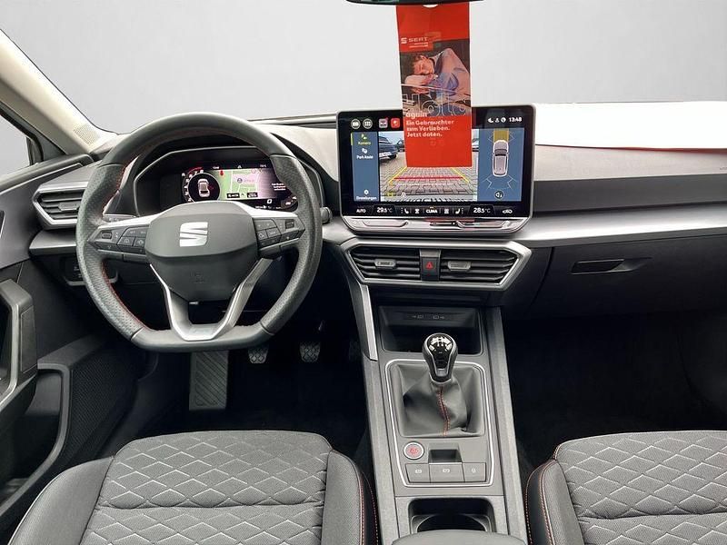 Gebraucht Seat Leon FR 150 PS (110 kW) 2025 Glacial weiß metallic (metallic) Limousine