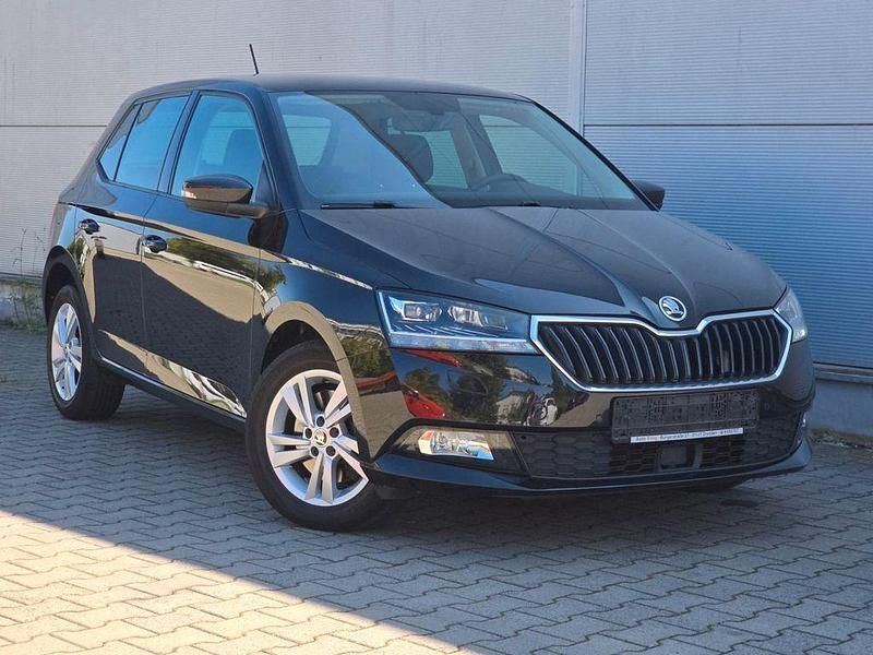 Schwarz Gebraucht 2019 Skoda Fabia Limousine | 13.900 € (Fairer Preis) - Bild 1/4
