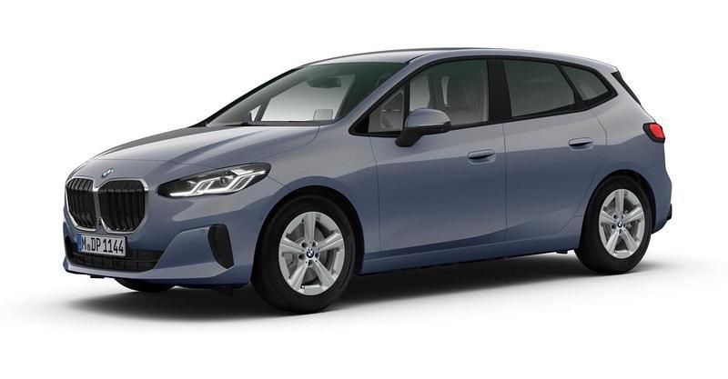 Grau Gebraucht 2024 BMW 223 Active Tourer Comfort Edition Van / Kleinbus | 41.556 € (Fairer Preis) - Bild 1/4