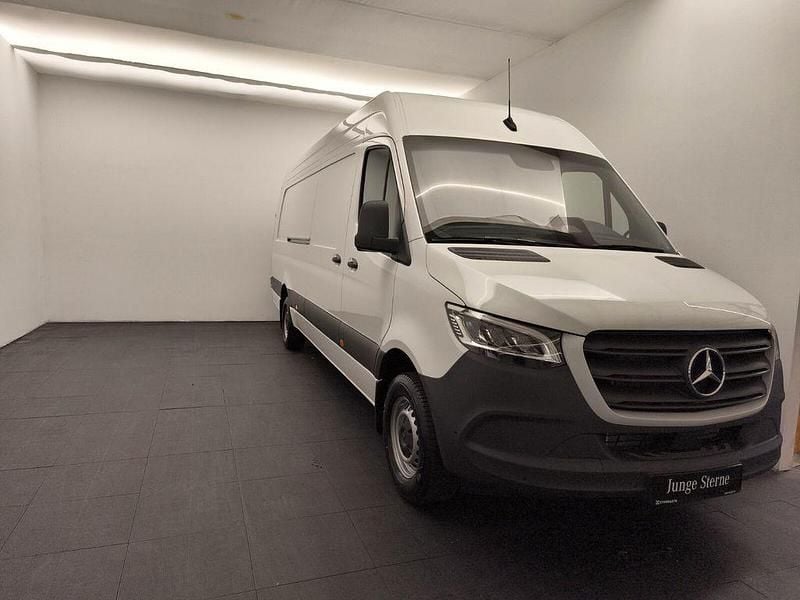 Gebraucht Mercedes Sprinter 190 PS (139 kW) 2026 Arktikweiß Van