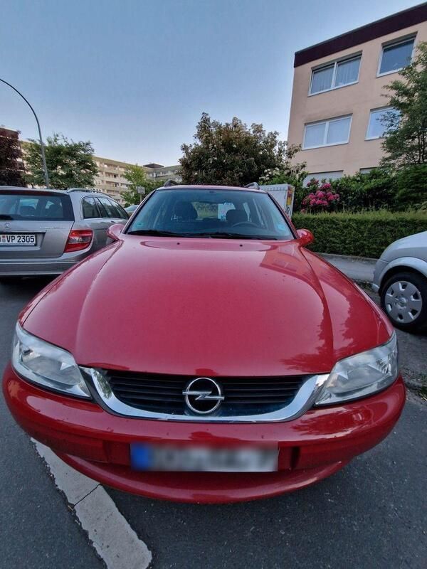 Rot Gebraucht 2001 Opel Vectra Kombi | 3.500 € (Fairer Preis) - Bild 1/4