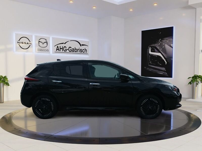 Gebraucht Nissan Leaf N-Connecta 160 kW (218 PS) 2024 Schwarz Kleinwagen