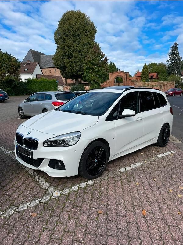 Gebraucht BMW 220 M Sport 190 PS (139 kW) 2015 Weiß Van / Kleinbus