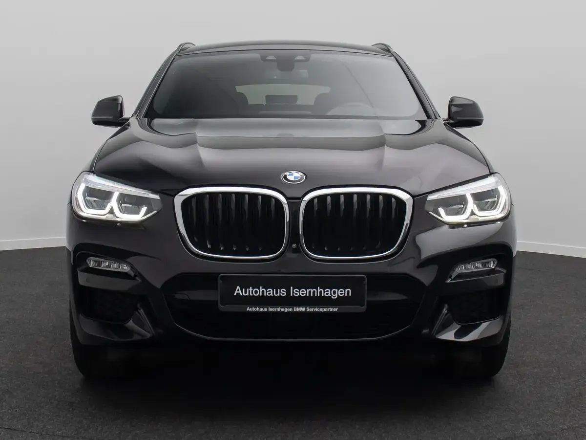 Gebraucht BMW X4 M Sport 265 PS (194 kW) 2019 Saphirschwarz475schwarz SUV