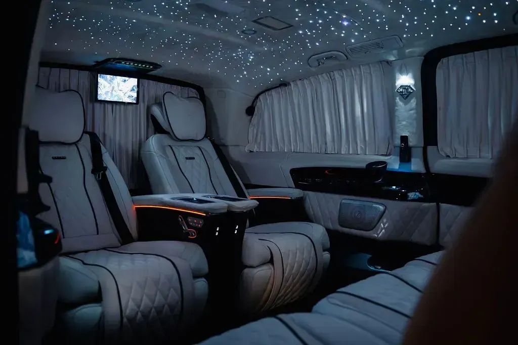 Używany Mercedes V250 AMG line 190 KM (139 kW) 2021 Minivan