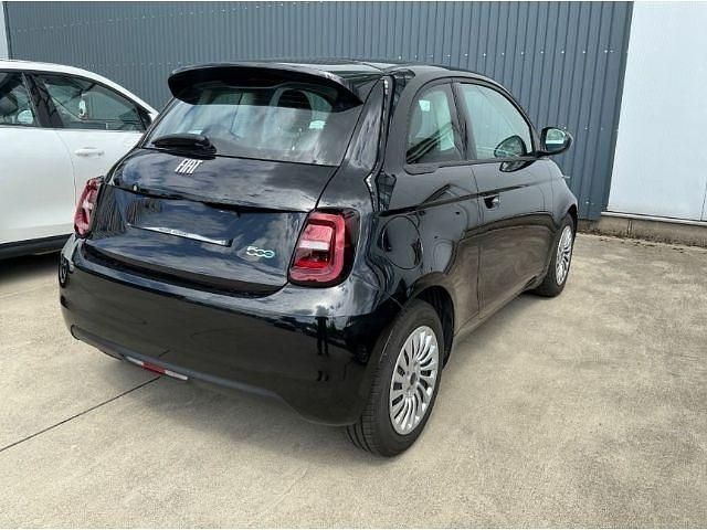 Gebraucht Fiat 500e Action 69 kW (95 PS) 2023 Onyx schwarz) (schwarz Kleinwagen