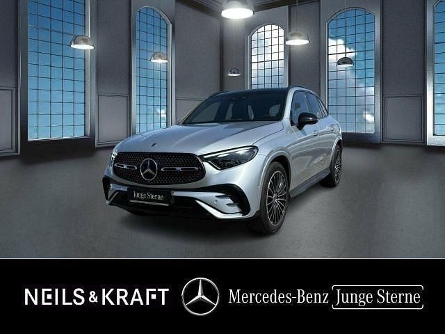 Silber Gebraucht 2024 Mercedes GLC220 AMG SUV | 62.980 € - Bild 1/4