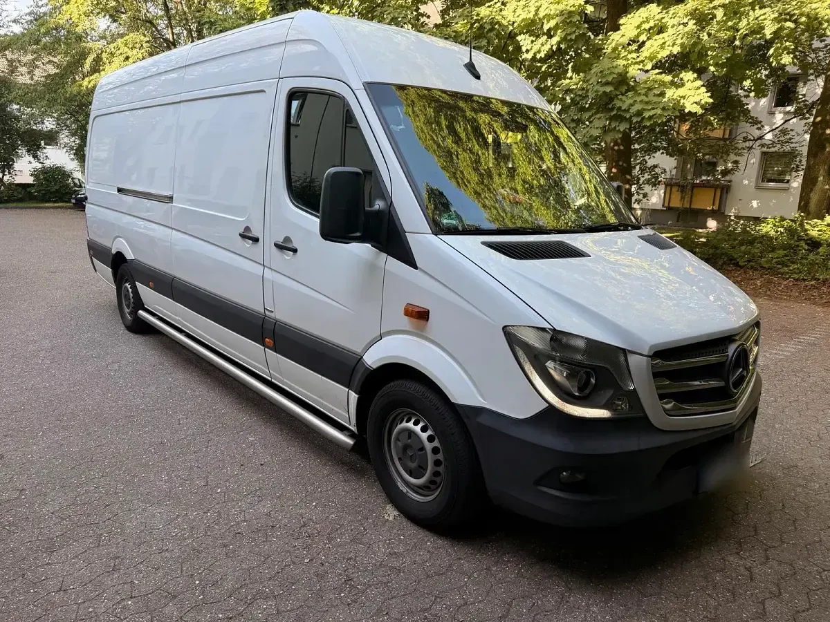 Używany Mercedes Sprinter 190 KM (139 kW) 2018 Biały Van