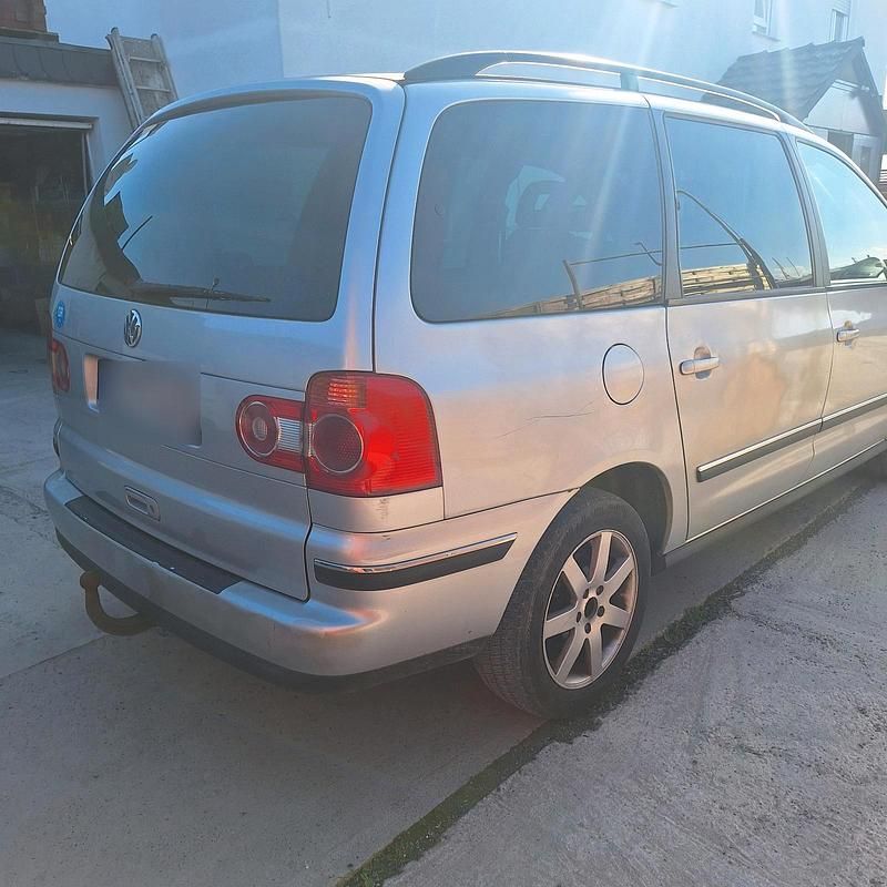 Gebraucht VW Sharan 115 PS (84 kW) 2004 Silber Van / Kleinbus