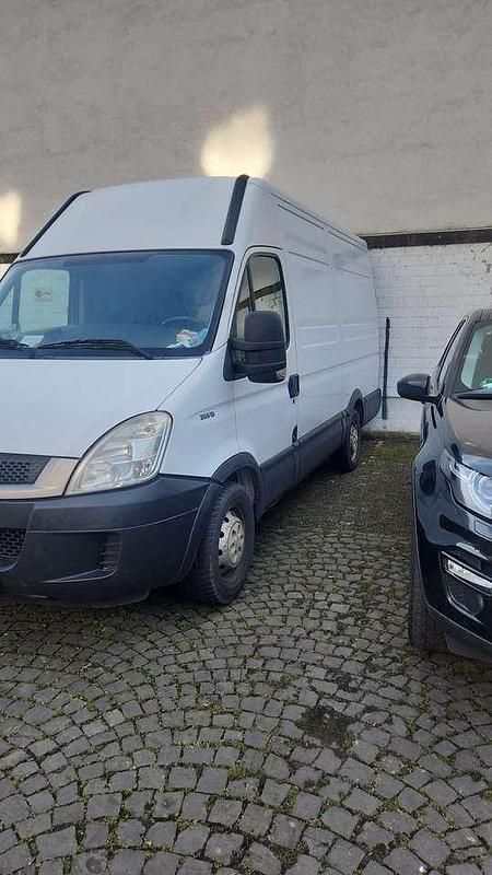 Gebraucht Iveco Daily 126 PS (92 kW) 2011 Van