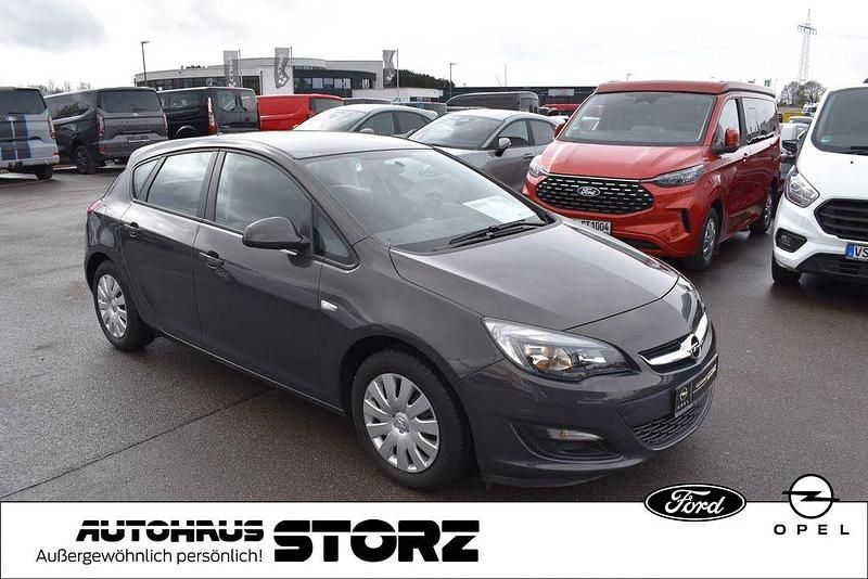 Gebraucht Opel Astra Selection 116 PS (85 kW) 2015 Grau Limousine