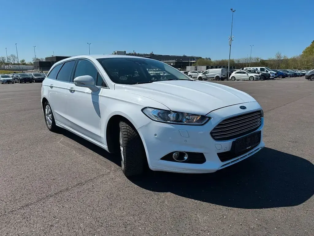Occasion Ford Mondeo Titanium 179 ch (131 kW) 2015 Blanc Berline