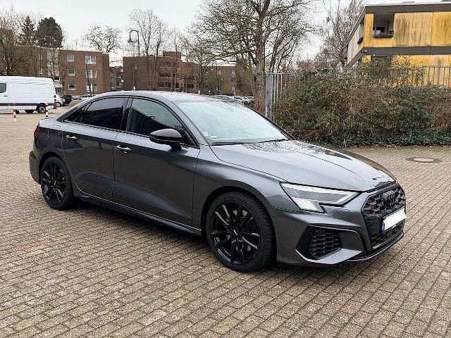 Gebraucht Audi S3 Ambiente 310 PS (228 kW) 2023 Grau Limousine