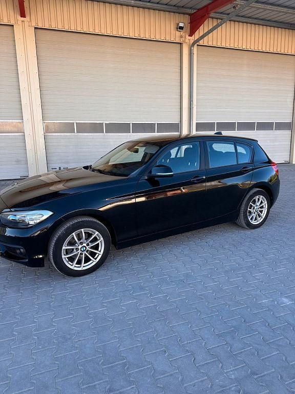 Usata BMW 118 150 CV (110 kW) 2018 Nero Utilitaria