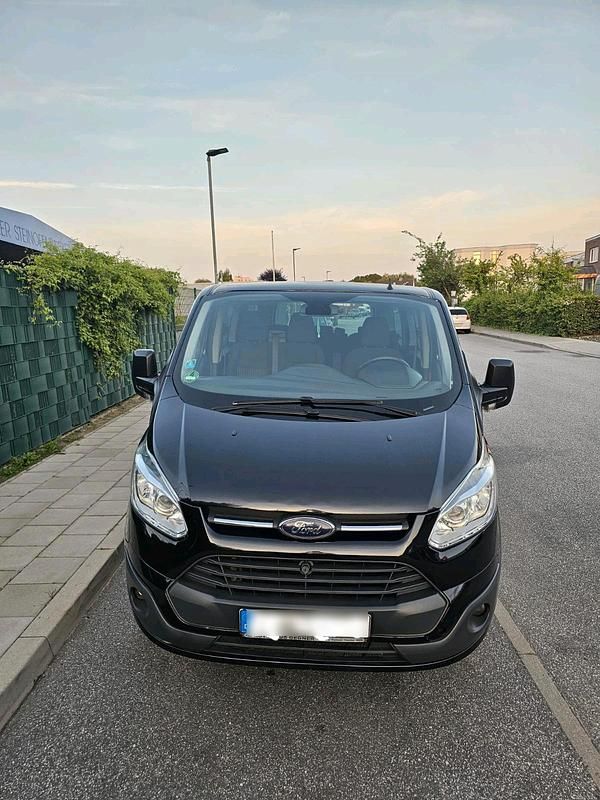 Schwarz Gebraucht 2014 Ford Tourneo Custom Van | 11.999 € (Fairer Preis) - Bild 1/4