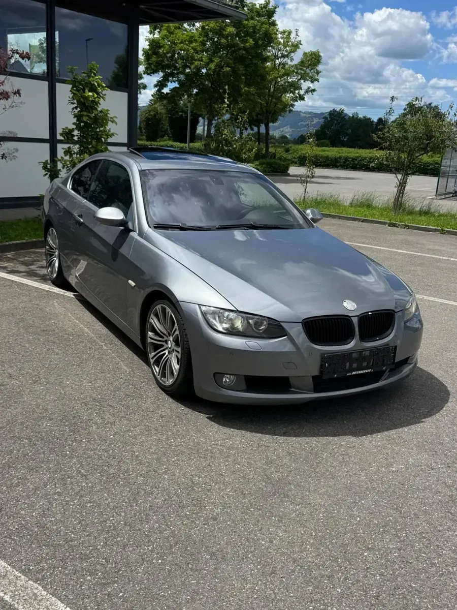 Gebraucht BMW 335 306 PS (225 kW) 2007 Grün Coupé