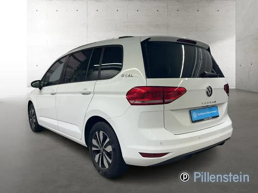 Gebraucht VW Touran Goal 150 PS (110 kW) 2025 Weiß Van / Kleinbus
