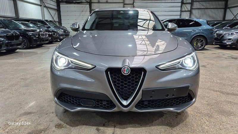 Gebraucht Alfa Romeo Stelvio 280 PS (205 kW) 2017 Grau SUV