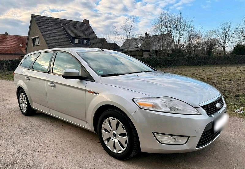 Gebraucht Ford Mondeo 140 PS (102 kW) 2009 Silber Kombi