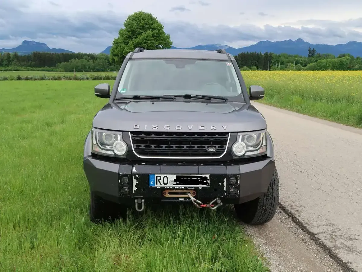 Gebraucht Land Rover Discovery SE 211 PS (155 kW) 2014 Grau SUV