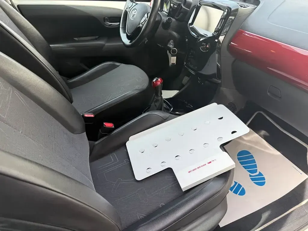 Gebraucht Toyota Aygo X-wave 69 PS (50 kW) 2017 Weiß Kleinwagen
