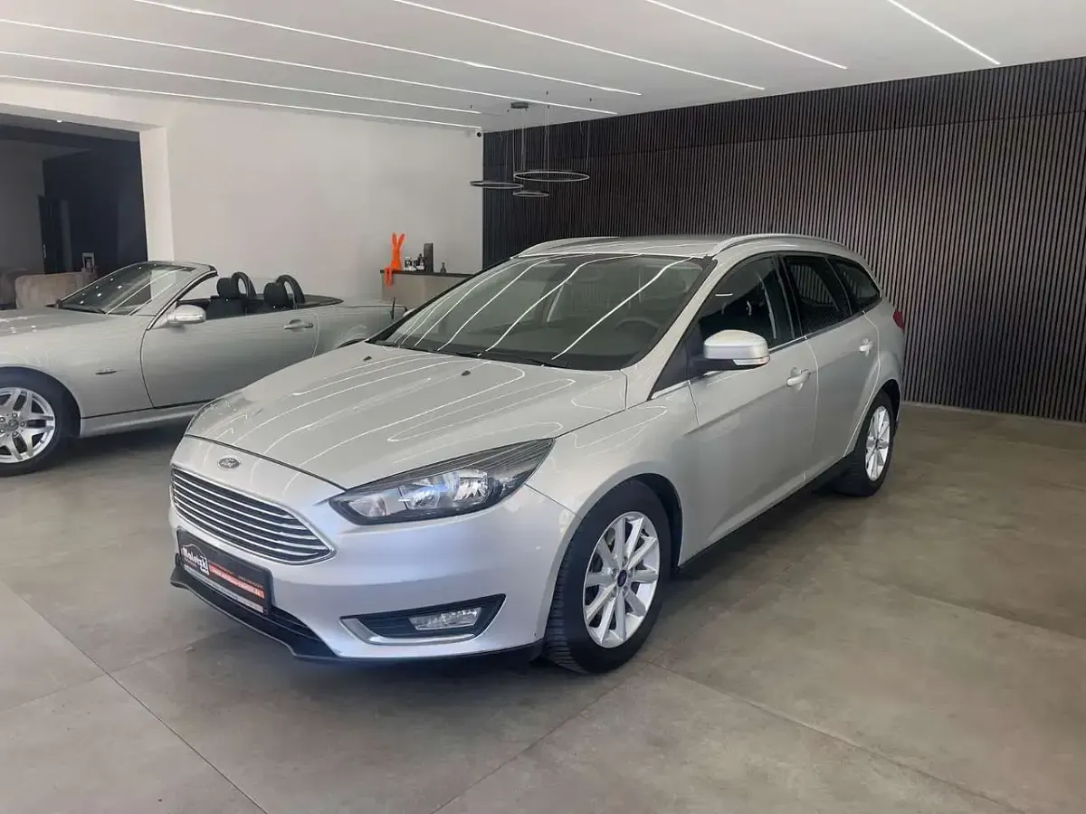 Używany Ford Focus Titanium 150 KM (110 kW) 2016 Srebrny Kombi