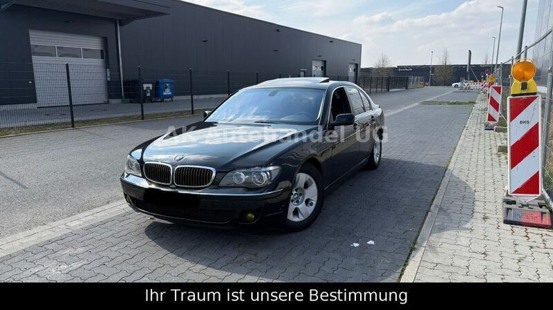 Schwarz Gebraucht 2006 BMW 740 Sport Line Limousine | 7.990 € (Fairer Preis) - Bild 1/4