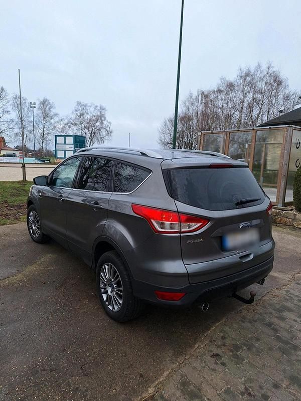 Gebraucht Ford Kuga 170 PS (125 kW) 2014 Grau SUV