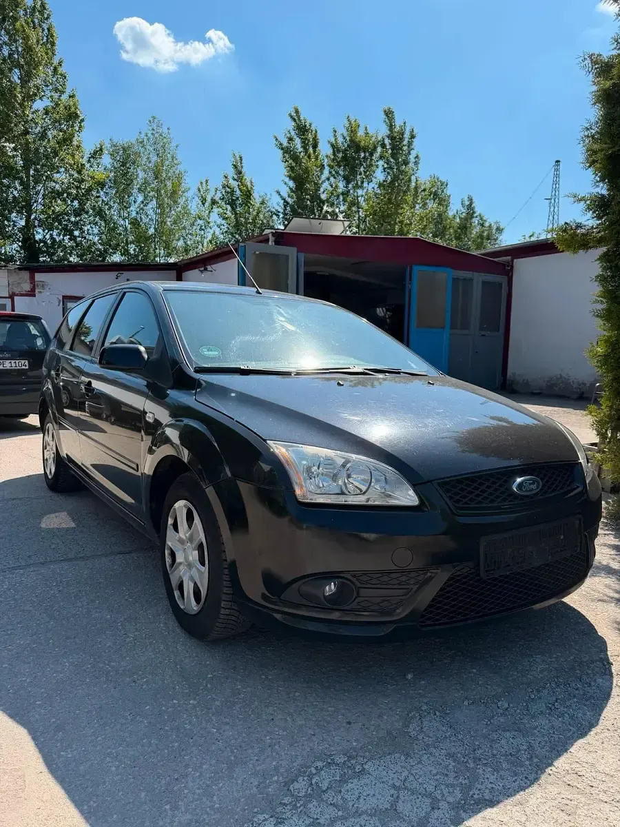 Gebraucht Ford Focus 107 PS (78 kW) 2007 Schwarz Kombi