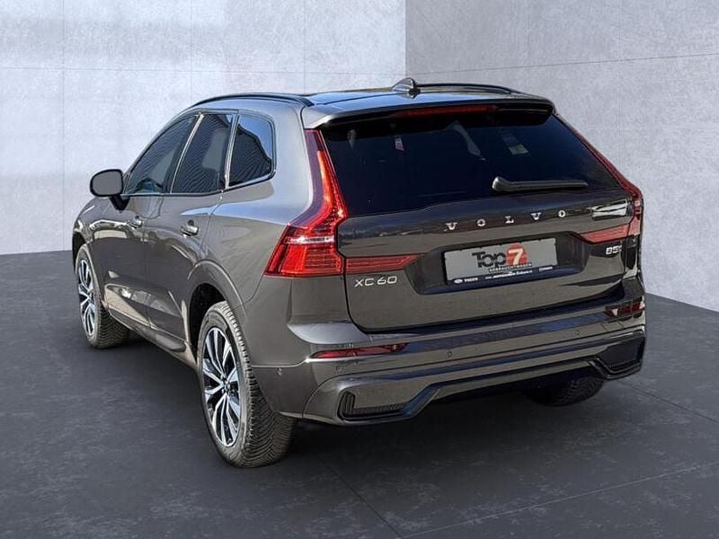 Gebraucht Volvo XC60 Plus 250 PS (183 kW) 2025 Platinum grey / (metallic) SUV