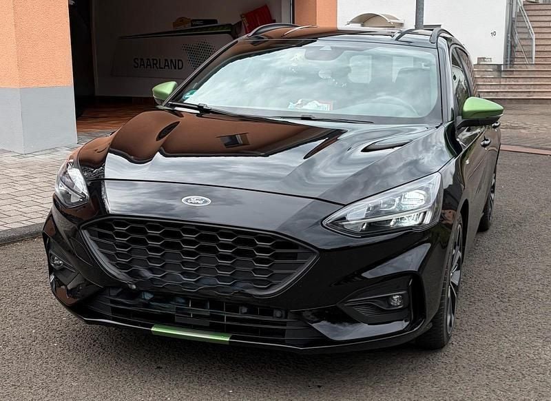 Gebraucht Ford Focus ST-Line 150 PS (110 kW) 2019 Schwarz Kombi