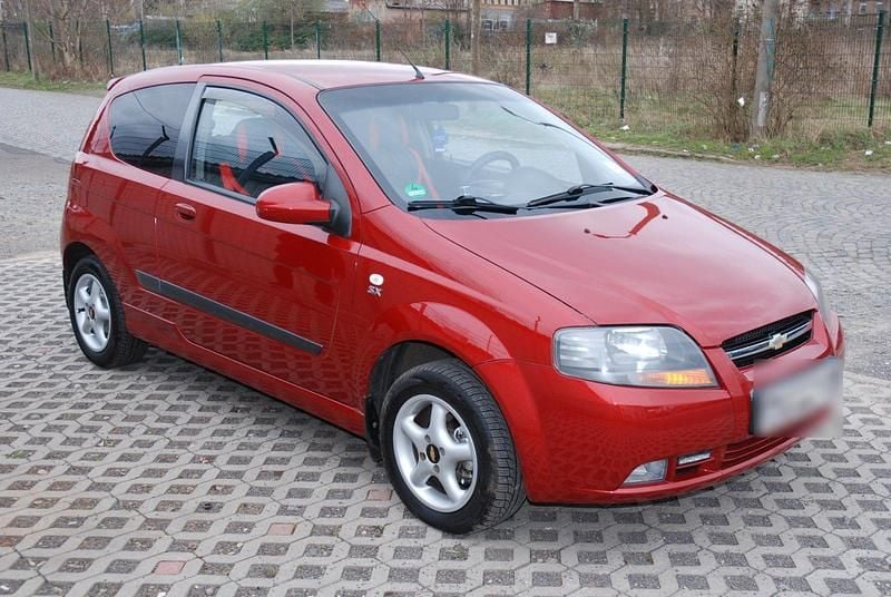 Gebraucht Chevrolet Kalos 92 PS (67 kW) 2007 Rot Kleinwagen