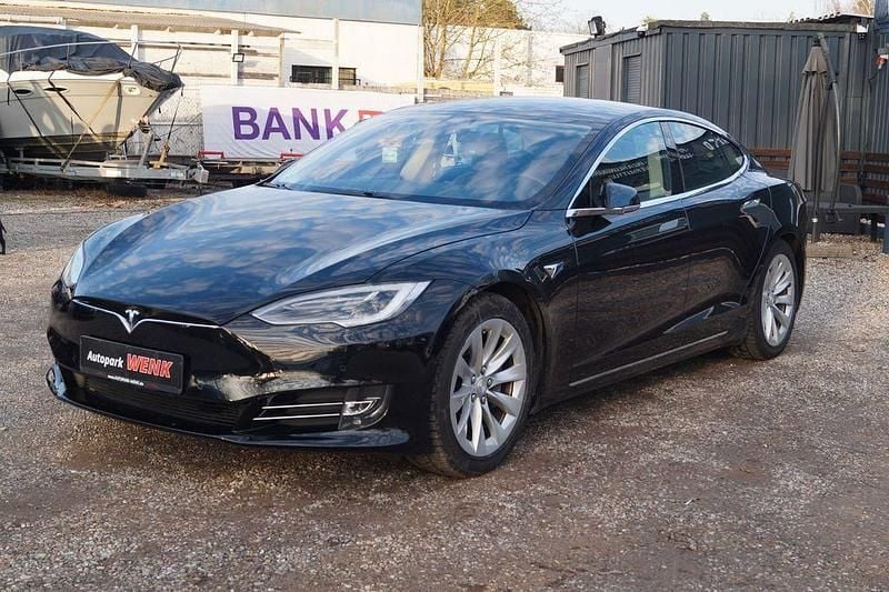 Second-hand Tesla Model S 244 kW (332 CP) 2017 Negru Hatchback