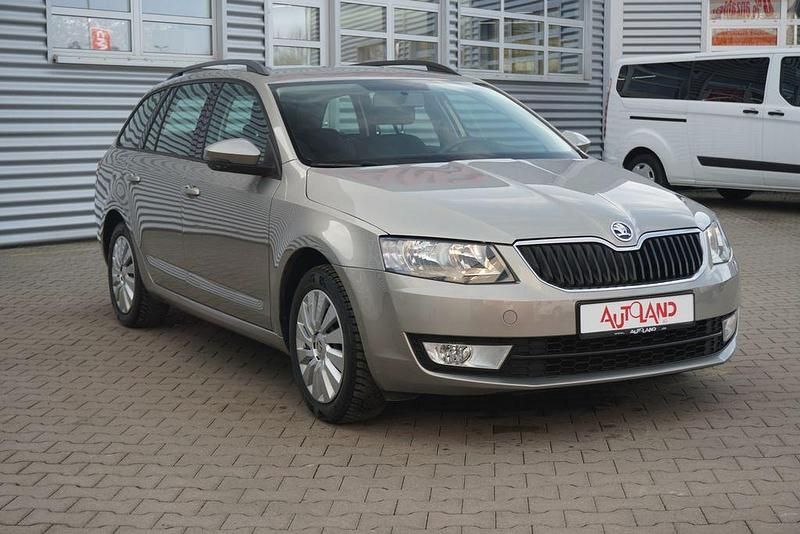 Gebraucht Skoda Octavia Ambition 150 PS (110 kW) 2016 Grau Kleinwagen